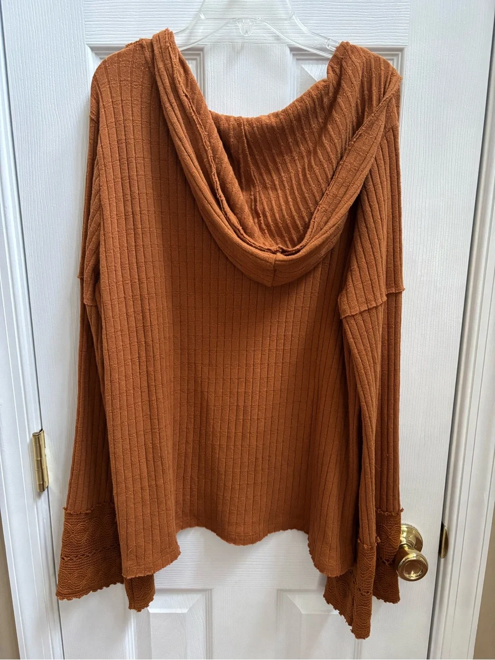 Daytrip Woman’s Rust Bell Sleeve Hooded Sweater w/ Crochet Trim, Size XL, EUC - Picture 3 of 5
